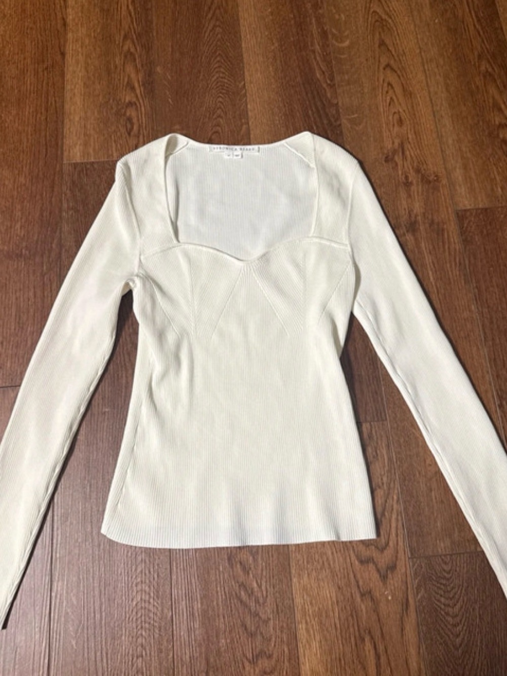 Veronica Beard Long-Sleeve Ribbed Sweetheart Top